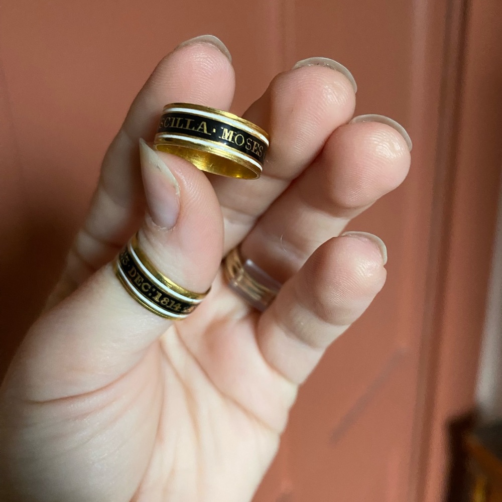 Two 18k Mourning Rings - Picture 9 of 13